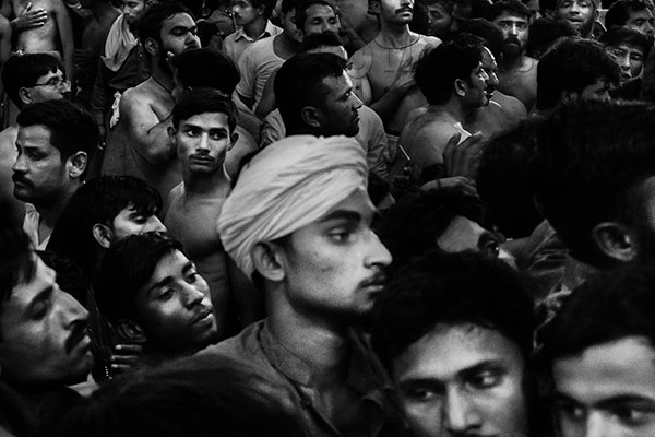 Mostra Broken Songlines di Monika Bulaj, Monika Bulaj: Broken Songlines al Festival Isole che Parlano