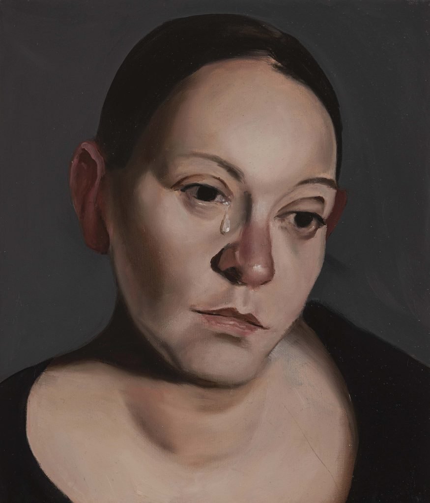 Giuliano Sale, Portrait of M5 with tear, 2020, olio su tela, cm 35 x 30.Collezione Fondazione The Bank ETS – Istituto per gli Studi sulla Pittura Contemporanea