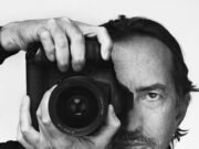 Giovanni Gastel torna a Milano: 250 scatti raccontano il maestro della fotografia italiana