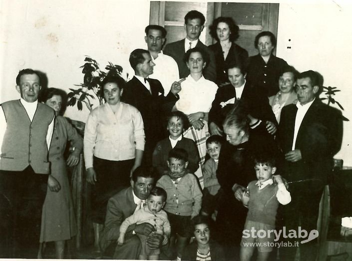 , #Gruppo UNA brinda con il nuovo Zàgaro