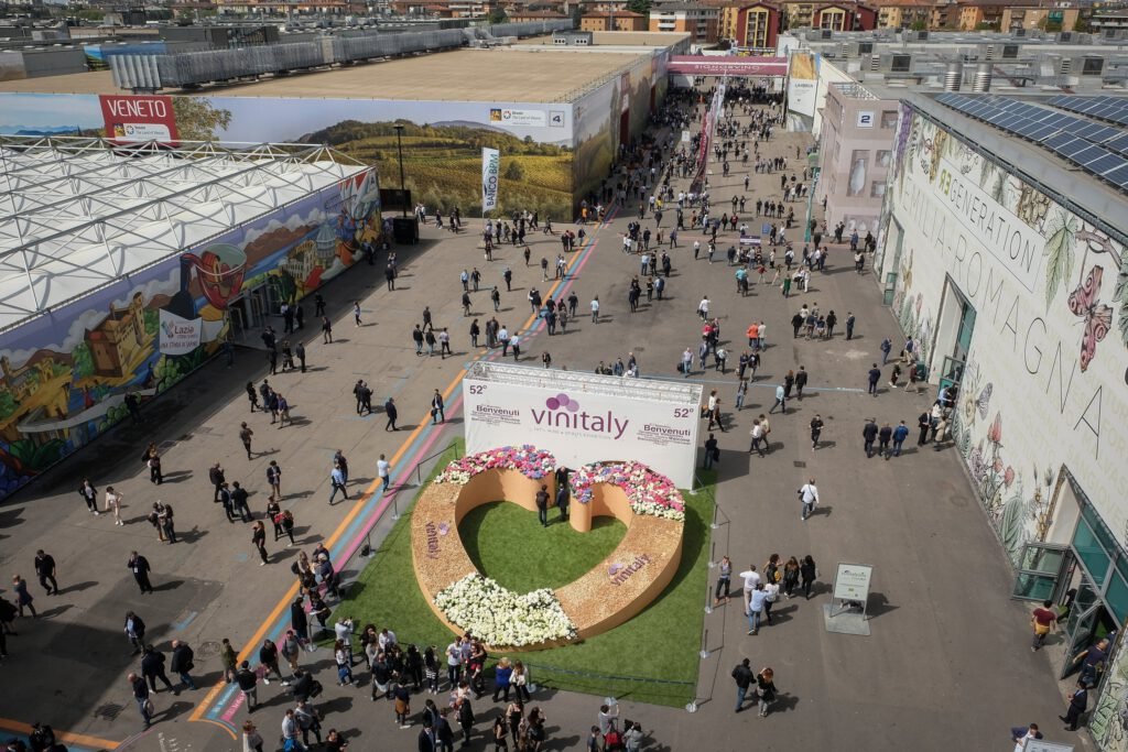 Vinitaly 2024, Vinitaly 2024: pochi giorni all&#8217;apertura della fiera internazionale del vino più importante al mondo