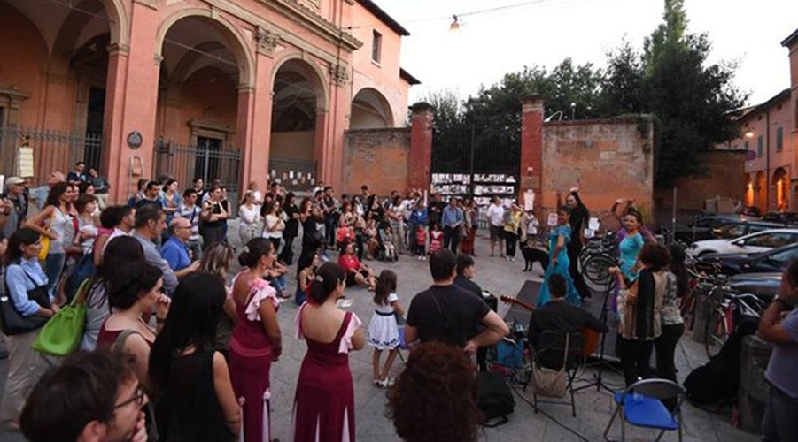 , #I condòmini meneghini sono i più asociali d&#8217;Italia: 7 milanesi su 10 non parlano con i vicini di casa