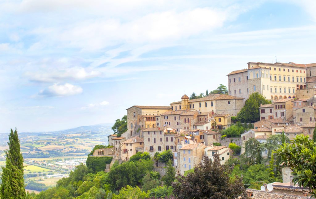 visite a castelli, 10 castelli da visitare in Italia tra storia e panorami mozzafiato