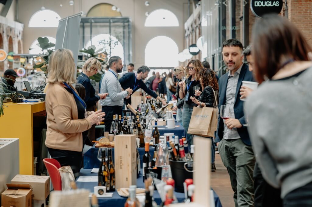 Andar per Cantine Live