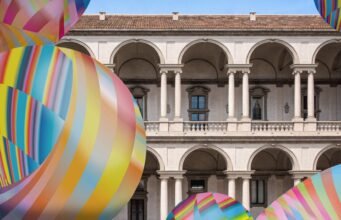 Quando la chimica diventa arte: la serotonina in mostra a Milano per il Fuorisalone 2026 No News la rivista dell'ozio e della serendipità, Ozio e serendipità