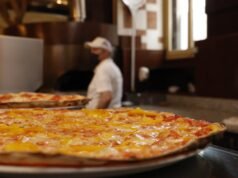 Amici della Pizza Milano: la vera pizza romana sottile e croccante in zona Porta Romana