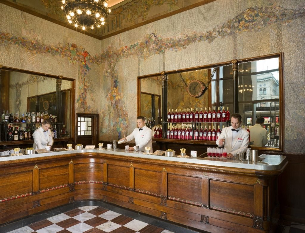 Camparino in Galleria, Buon compleanno Camparino!