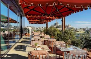 Milano reinventa l’aperitivo: quando ogni quartiere diventa un cocktail d’autore