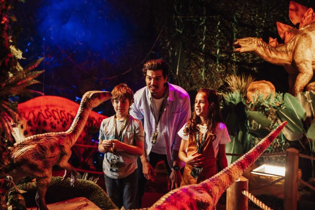 Dinos Alive - The Immersive Experience, Arriva per la prima volta a Milano la più sorprendente mostra immersiva dedicata al mondo dei dinosauri