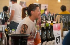 Evoluzione Naturale: la fiera del vino naturale in Puglia celebra 5 anni e si espande oltre i confini