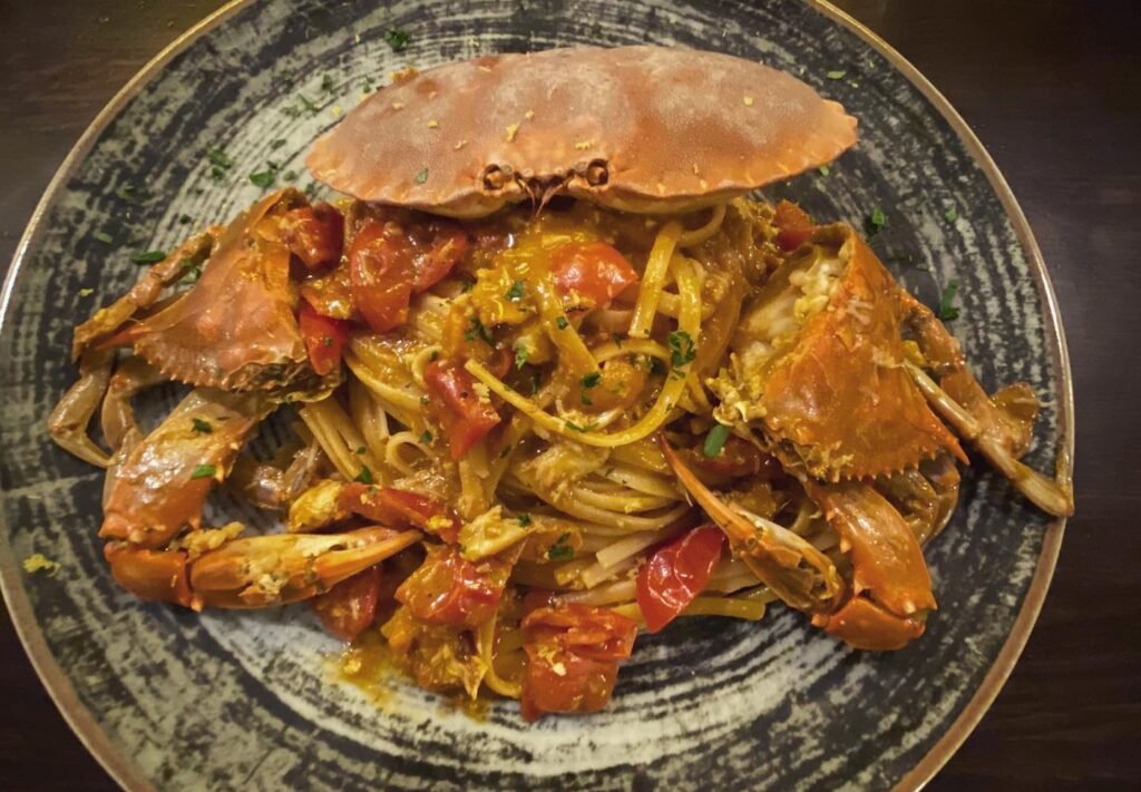 wine bar Milano vini naturali Fiore, Fiore Milano: il wine bar di quartiere che ridefinisce la cultura del vino naturale a Milano