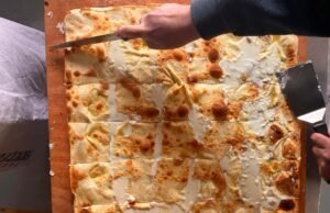 La Focaccia di Recco: pasta sottile e formaggio filante