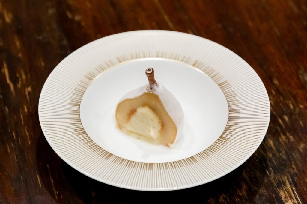 Gelato Stagionato, Gelato Stagionato: protagonisti la muffa nobile e la voluttà della rifilatura del prosciutto