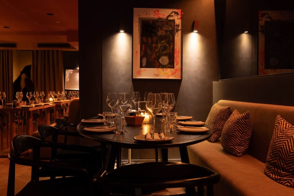 ristorante IT Milano Brera Via Fiori Chiari, Riapre IT Milano: cucina fusion e notti mediterranee a Brera