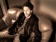 Bloccare sui social per amore: il paradosso del “ti blocco perché mi interessi”