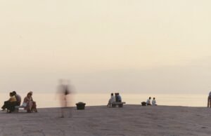 L’Emilia si svela nello sguardo di Luigi Ghirri Il molo, Trieste, 1980 Foto Luigi Ghirri - Photo courtesy@Eredi Luigi Ghirri