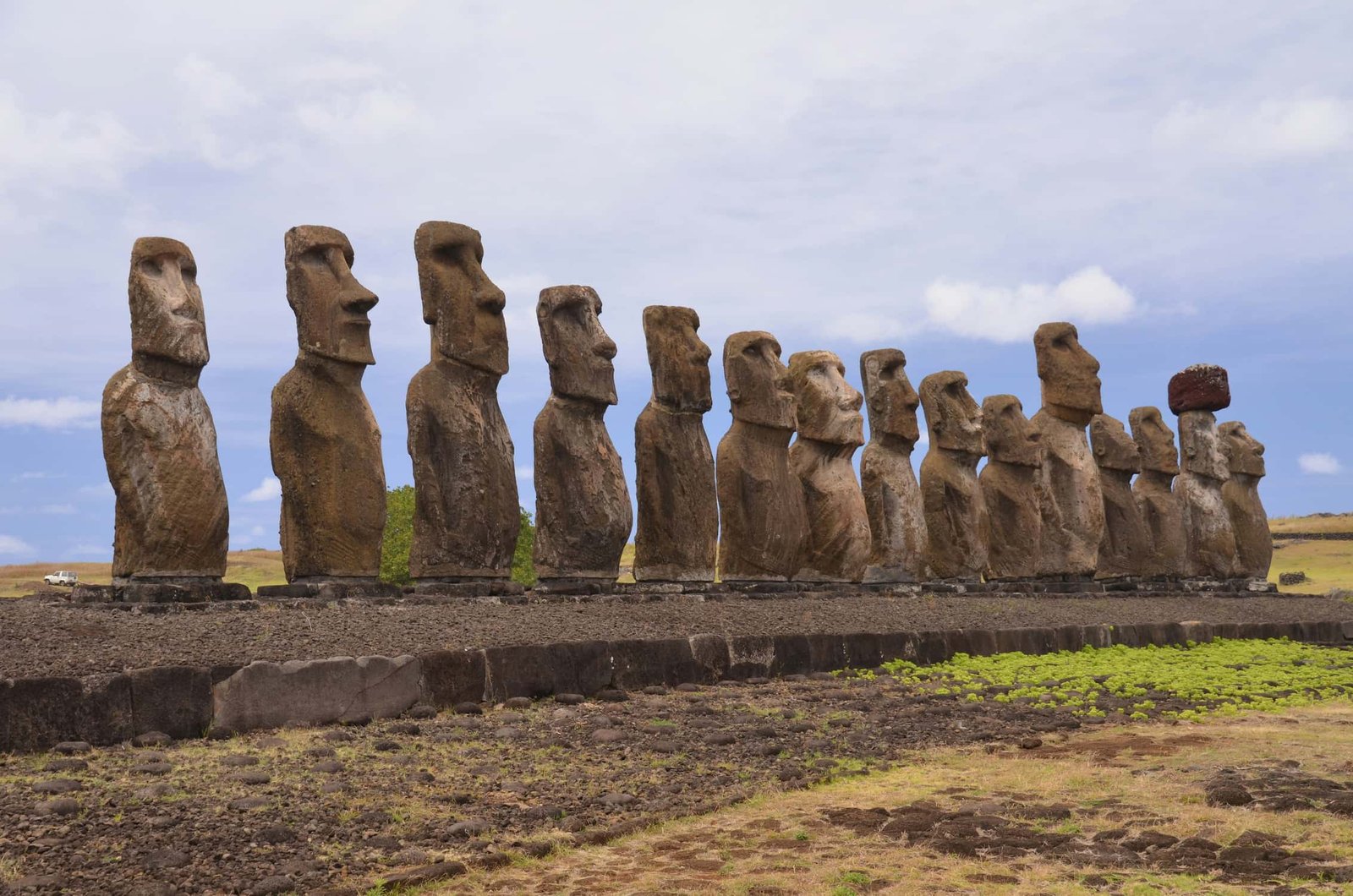 i moai dell8217isola di pasqua camminavano davvero la scienza conferma l8217antico mistero