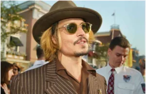 #Buon compleanno Mr. Depp: tutti i look più iconici dell’attore