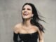 Laura Pausini incanta San Siro: l’apertura olimpica tra musica e tricolore No#News la rivista dell'ozio e della serendipità, Ozio e serendipità