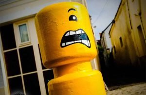 L’arte urbana incontra i LEGO