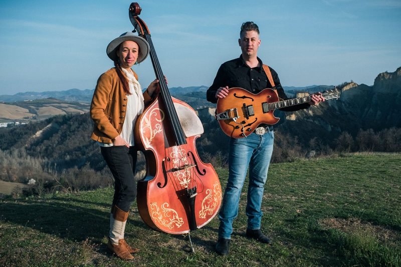 #Lovesick Duo tornano nelle radio con “Today’s The Day” Dopo il successo di Casa Sanremo, venerdì 19 marzo i Lovesick Duo tornano nelle radio con "Today's The Day". Saranno presenti nella colonna sonora della serie "Speravo de morì prima" dedicata a Francesco Totti, in onda su Sky.