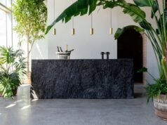 #Six Gallery: nuova location, stesso format