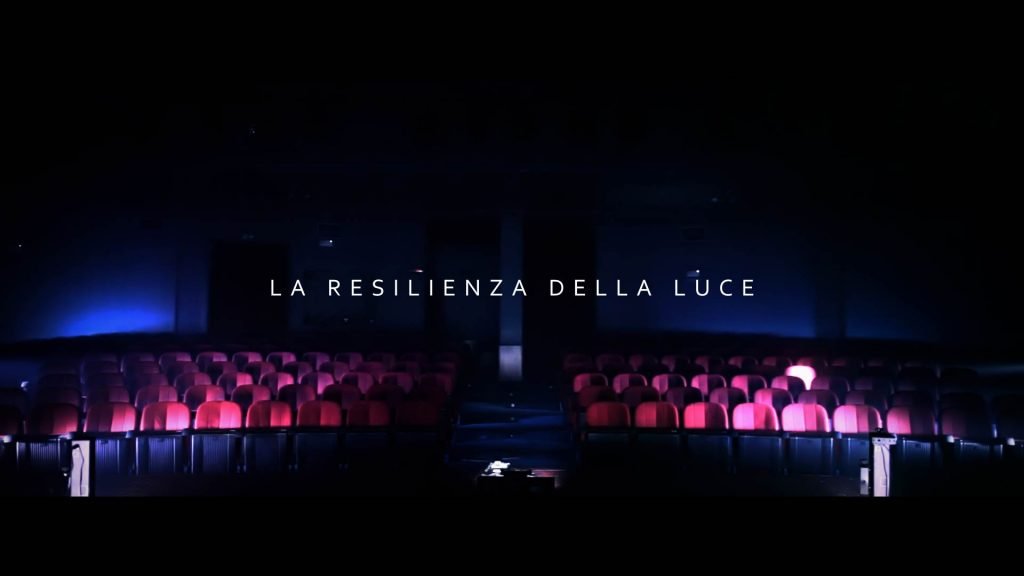 È online il video "La resilienza della luce" del Progetto EMME EMME EMME, nato per mantenere alta l'attenzione sull'impatto che la chiusura del mondo dello spettacolo continua ad avere sul nostro paese