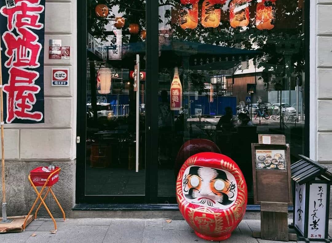 Roppongi Milano: l’izakaya autentica che ricrea i vicoli di Tokyo in Porta Nuova Roppongi Milano: l’izakaya autentica che ricrea i vicoli di Tokyo in Porta Nuova