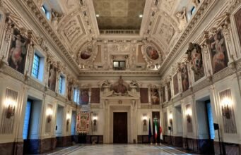 Palazzo Marino apre ogni prima domenica del mese: la casa dei milanesi entra nel circuito “Domenica al museo” No#News la rivista dell'ozio e della serendipità, Ozio e serendipità