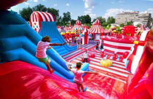 SuperJump Roma 2026: il più grande parco gonfiabile d’Italia apre a Piazza Mancini fino a gennaio 2027