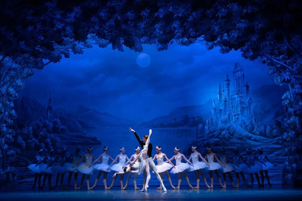 Il Lago dei cigni Teatro Arcimboldi Milano gennaio 2026, Il Lago dei cigni al Teatro Arcimboldi con il TAM Ballet e stelle dell’American Ballet Theatre