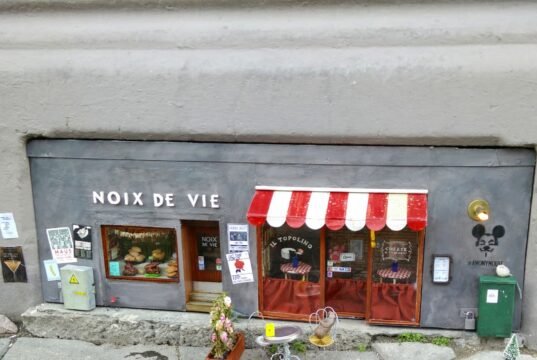I topi svedesi che cambiano il modo di guardare le città: la street art in miniatura di Anonymouse No News la rivista dell'ozio e della serendipità, Ozio e serendipità