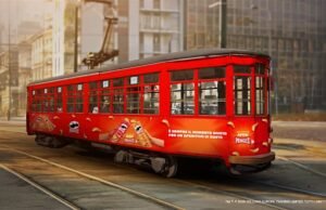 Aperi Pringles Summer Tour: il tram che trasforma Milano in una festa itinerante
