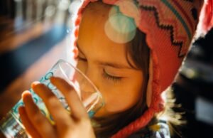 Una corretta idratazione è la giusta ricetta contro il malumore