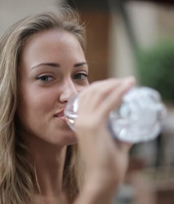 Quanta acqua bere al giorno?