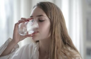 L’acqua, elemento fondamentale per la salute di capelli e cute