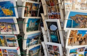 L’ultima cartolina: come l’Italia ha abbandonato la carta e abbracciato i petabyte