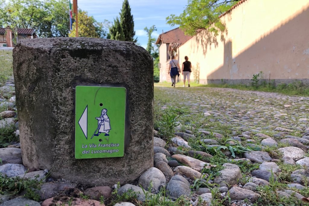 Via Francisca del Lucomagno, La Lombardia a piedi: dal confine con la Svizzera a Pavia