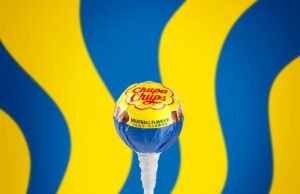 IKEA e Chupa Chups trasformano la polpetta svedese in un lecca-lecca