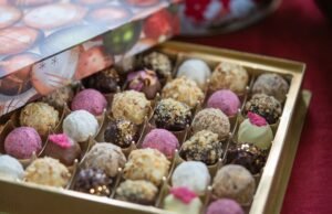 Giappone, addio al cioccolato obbligatorio: le donne scelgono l’autoindulgenza a San Valentino No#News la rivista dell'ozio e della serendipità, Ozio e serendipità