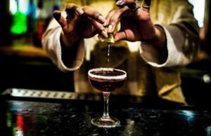 Quando l’arte della mixology incontra l’universo di Alice nel Paese delle Meraviglie