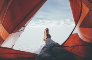 I 10 ice hotel più spettacolari al mondo: dove dormire tra ghiaccio e aurore boreali