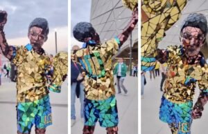 Gli eccentrici costumi di alcuni tifosi della Coppa del Mondo in Qatar