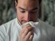 Raffreddore, sette giorni più leggeri: cosa fare davvero per il naso chiuso e quando servono gli antivirali