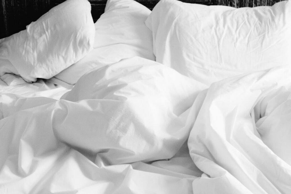 benessere del sonno, Gli italiani dormono poco e male: 7 su 10 sono scontenti del proprio sonno