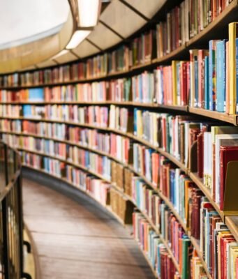 Le librerie più spettacolari della Cina: architetture visionarie tra voragini, sotterranei e spirali futuristiche