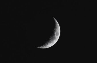 Il cielo d’Italia si tinge d’ombra: l’eclissi che il continente aspettava da un quarto di secolo No News la rivista dell'ozio e della serendipità, Ozio e serendipità