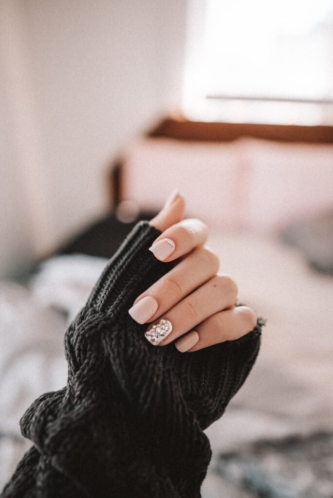 #Manicure d’emergenza fai-da-te: come intervenire in casa