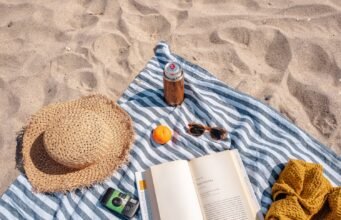 Perché una giornata in spiaggia può lasciarti più stanco di una in ufficio No News la rivista dell'ozio e della serendipità, Ozio e serendipità