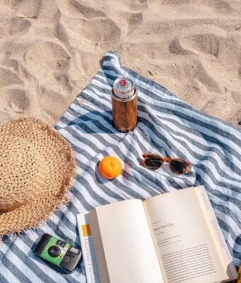 Perché una giornata in spiaggia può lasciarti più stanco di una in ufficio